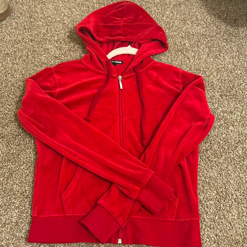 fashion nova red velvet cropped zip up.